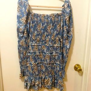 Puff sleeve scrunch dress